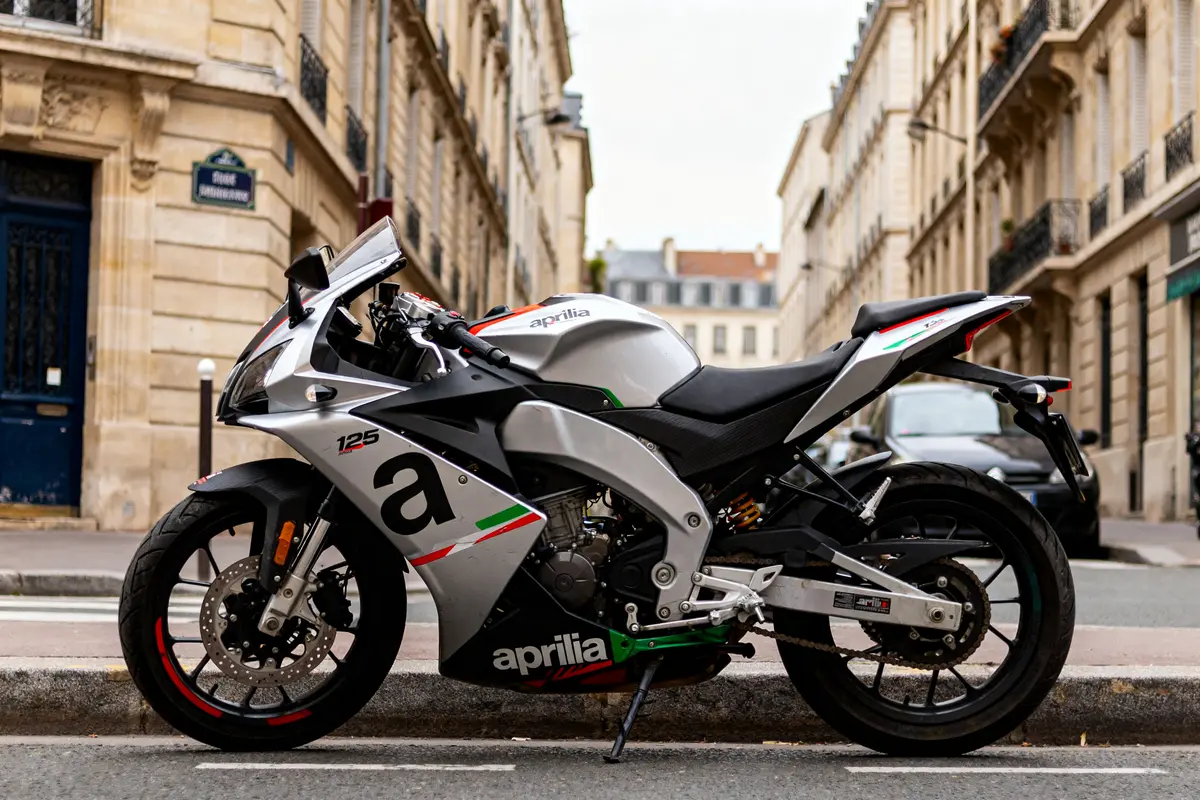 Aprilia RS 125 : prix, fiche technique et avis complet