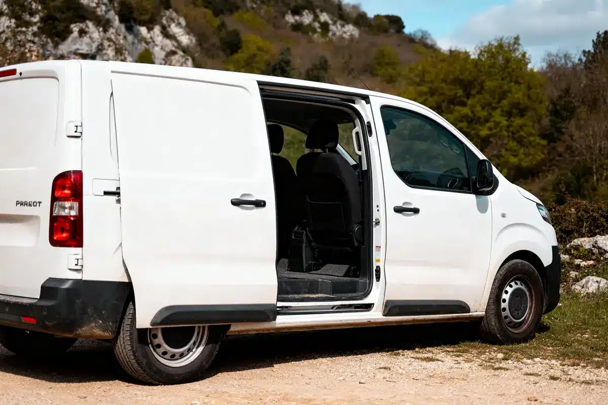 Peugeot Expert 5 places d’occasion : Trouvez le meilleur prix