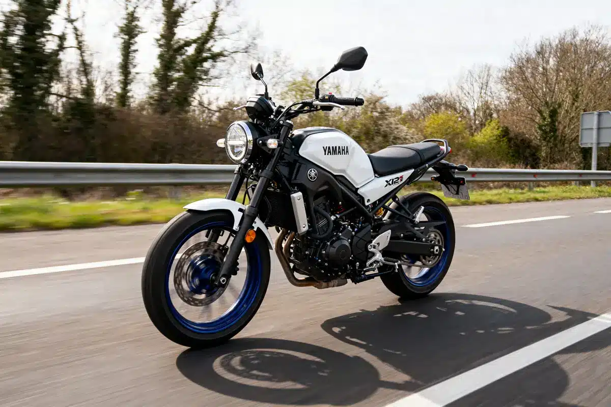 Yamaha XSR 125 vitesse max : Quel est son véritable potentiel ?
